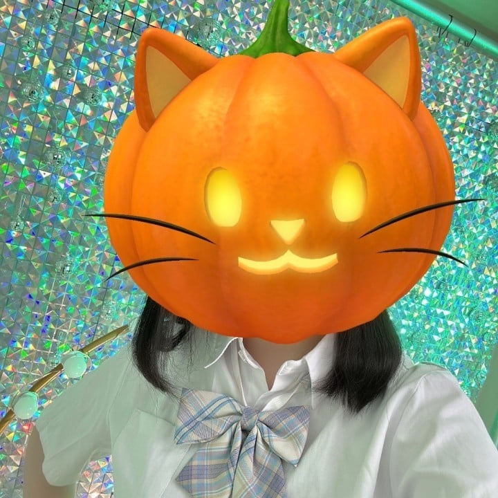 みと