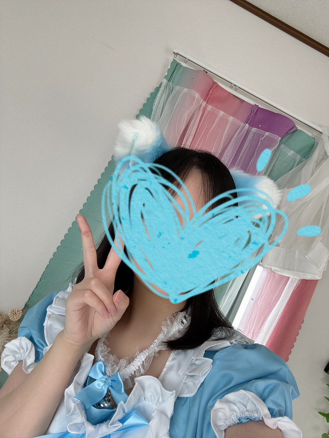 みと