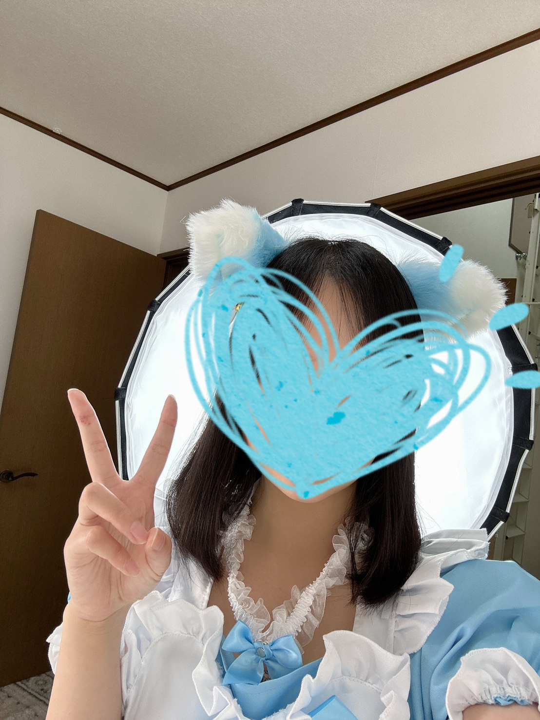 みと