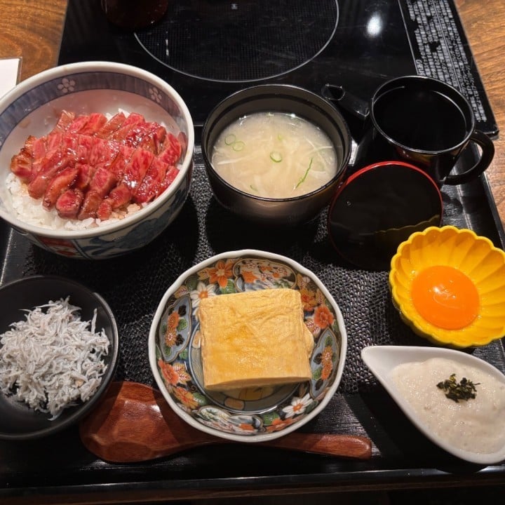 りいな